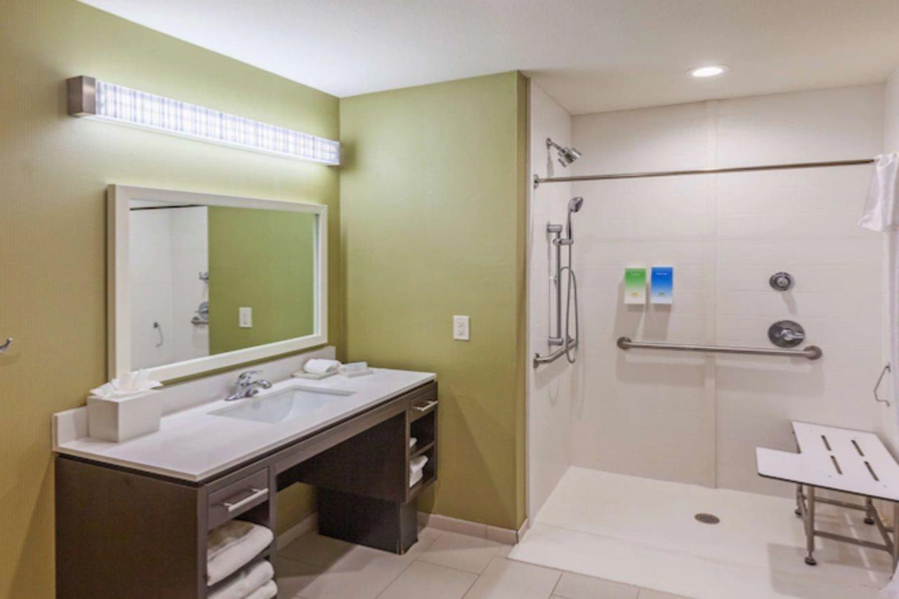 Home2 Suites By Hilton Gonzales Extérieur photo